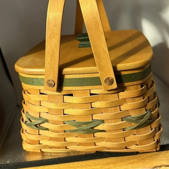Longaberger Christmas collection 2000 edition deck the hall basket,​​